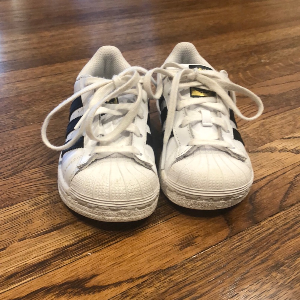 Kids Adidas Superstar Sneaker